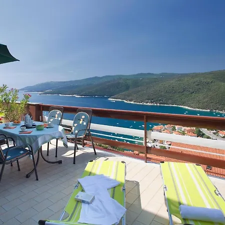 With Parking Space Rabac, Labin - 7622 شقة *