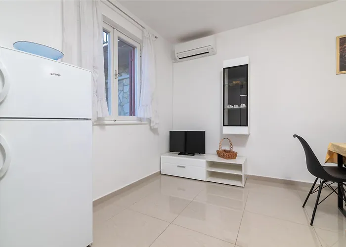 With Parking Space Rabac, Labin - 7622 Lejlighed *