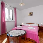 Appartement With Parking Space - Labin - 7622 *