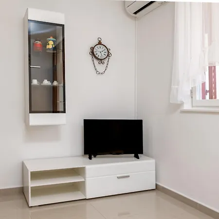 Apartamento With A Parking Space Rabac, Labin - 7622 *