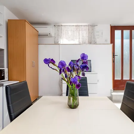 Apartamento With A Parking Space Rabac, Labin - 7622 Rabac