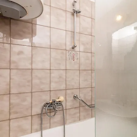 With A Parking Space Rabac, Labin - 7622 Apartamento