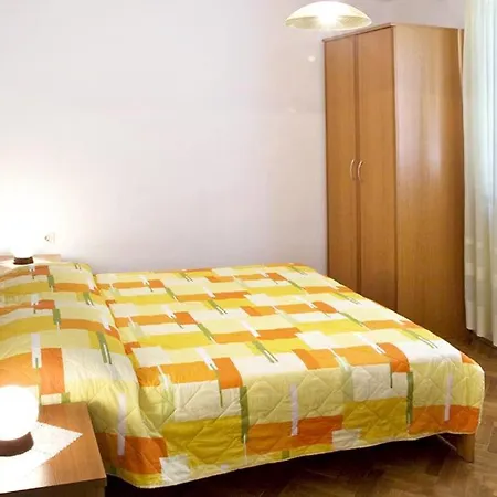 Апартаменты With Parking Space Rabac, Labin - 7622 Рабац